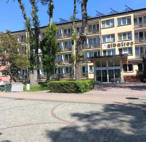 ホテル Albatros Medical Spa