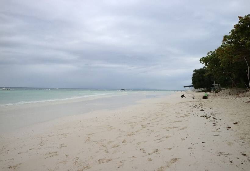 هتل Dubay Panglao Beachfront Resort