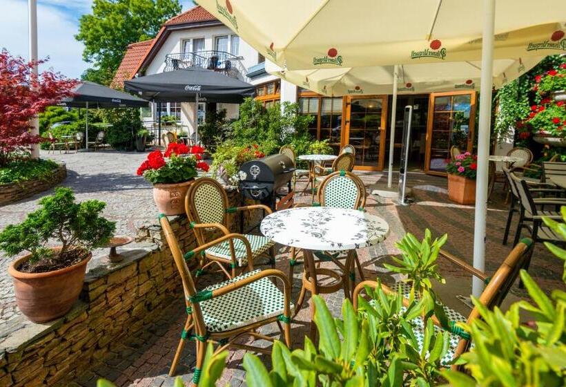 فندق Dworek Morski Spa & Wellness