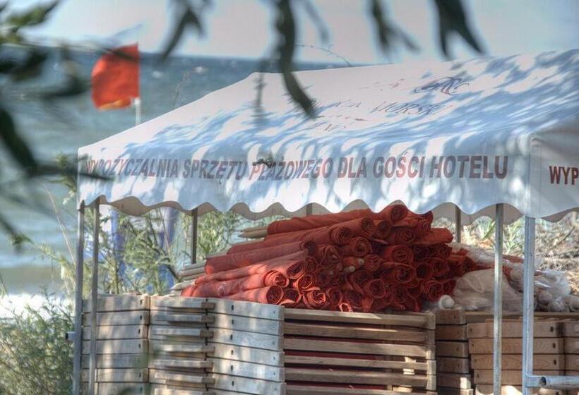 فندق Dworek Morski Spa & Wellness