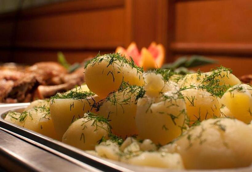 فندق Dworek Morski Spa & Wellness