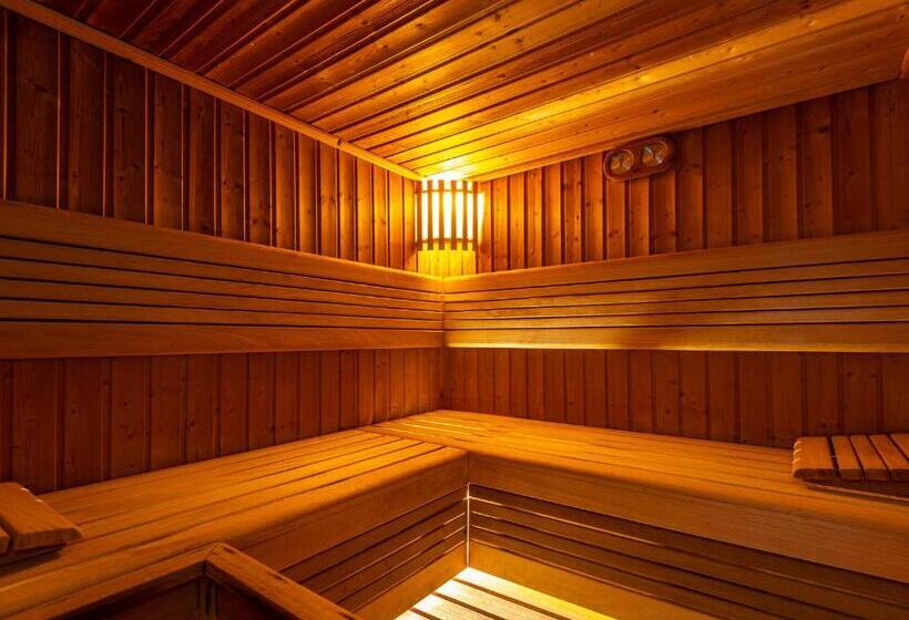 فندق Dworek Morski Spa & Wellness