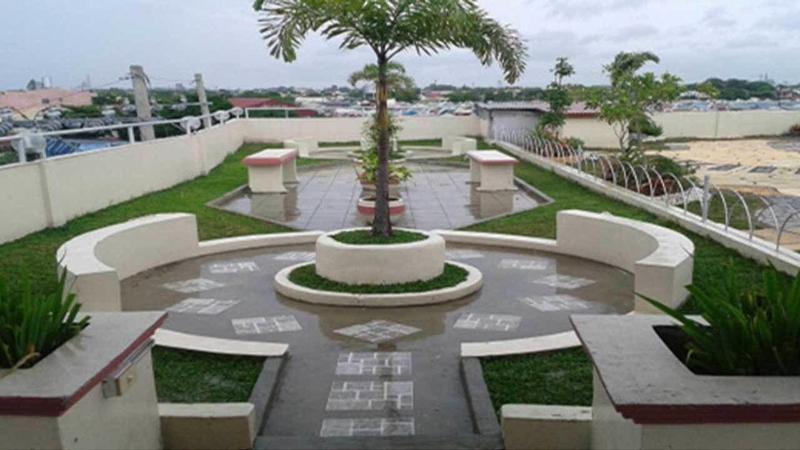 Отель Ekonumi Rooms At Benrosi Plaza