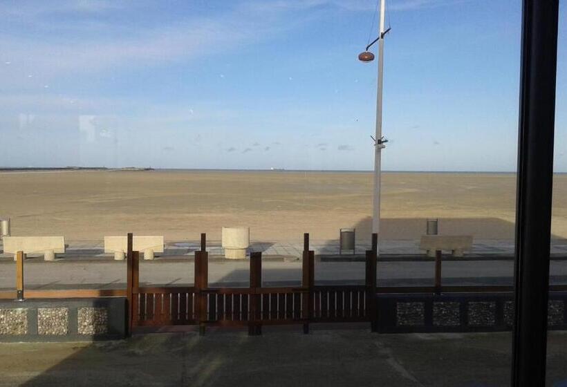 בית מלון כפרי Face à La Mer