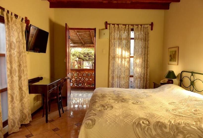 هتل & Hacienda El Carmelo