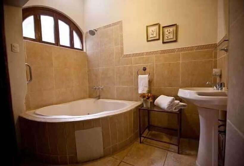 هتل & Hacienda El Carmelo