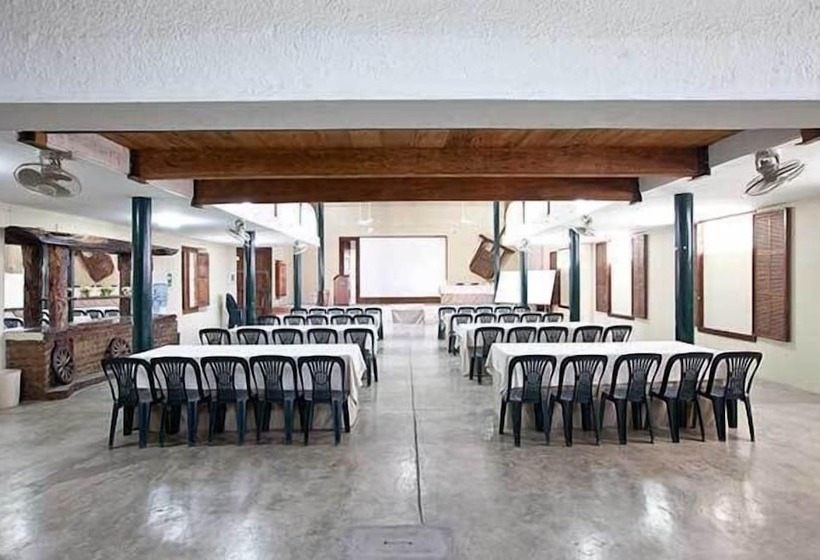 هتل & Hacienda El Carmelo