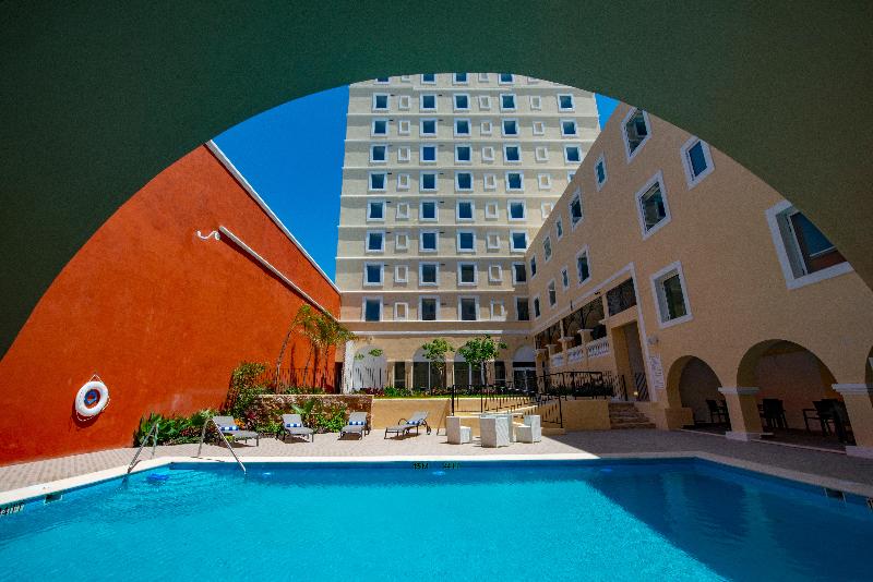 Отель Holiday Inn Express Merida Centro, An Ihg