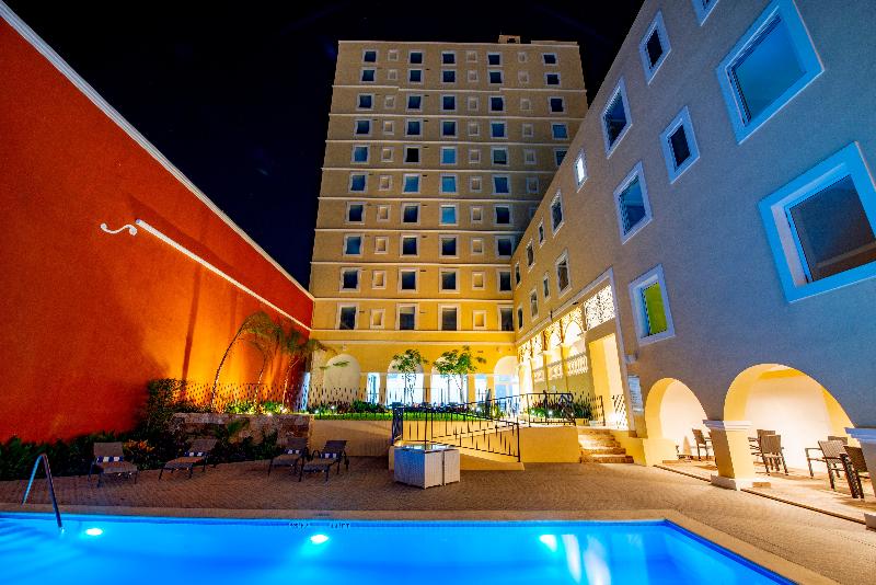 Отель Holiday Inn Express Merida Centro, An Ihg