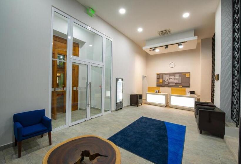 Отель Holiday Inn Express Merida Centro, An Ihg