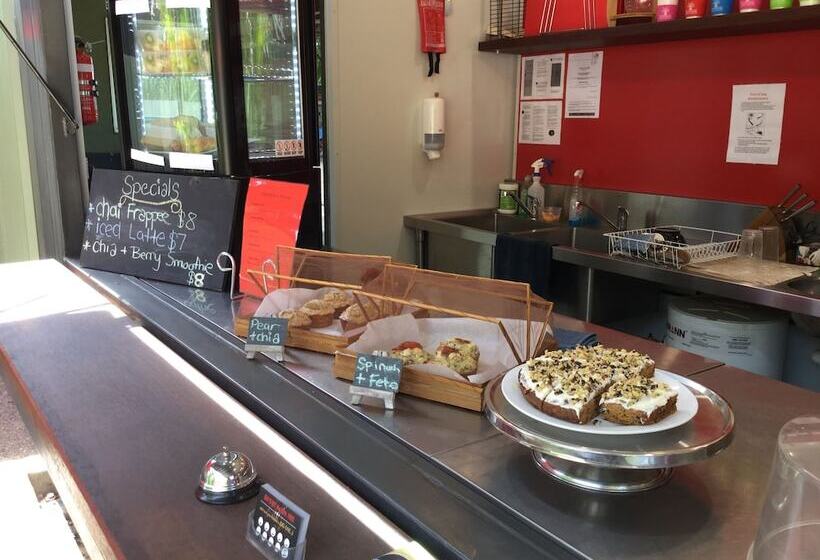 هتل Kimberleyland Waterfront Holiday Park