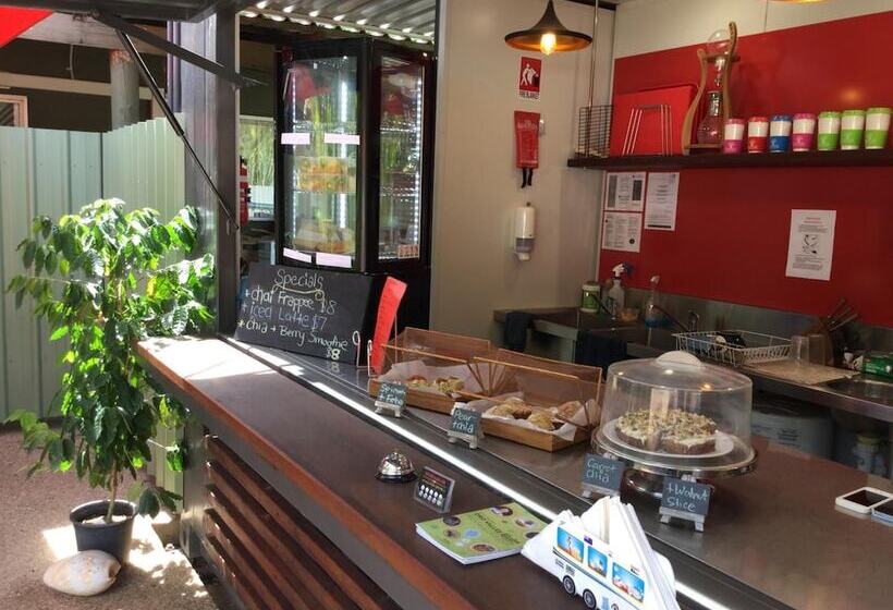 هتل Kimberleyland Waterfront Holiday Park