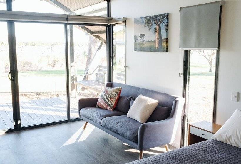 هتل Kimberleyland Waterfront Holiday Park