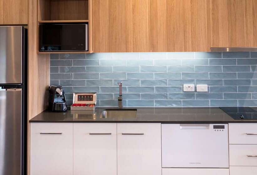 هتل Kimberleyland Waterfront Holiday Park