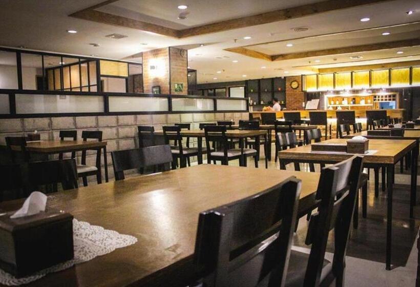 בית מלון כפרי Koregon