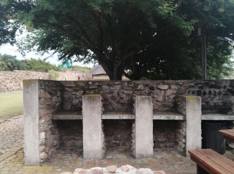 ホテル Outeniquabosch Lodge