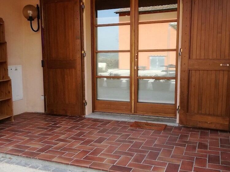 هتل روستایی Agriturismo Borgo Stella