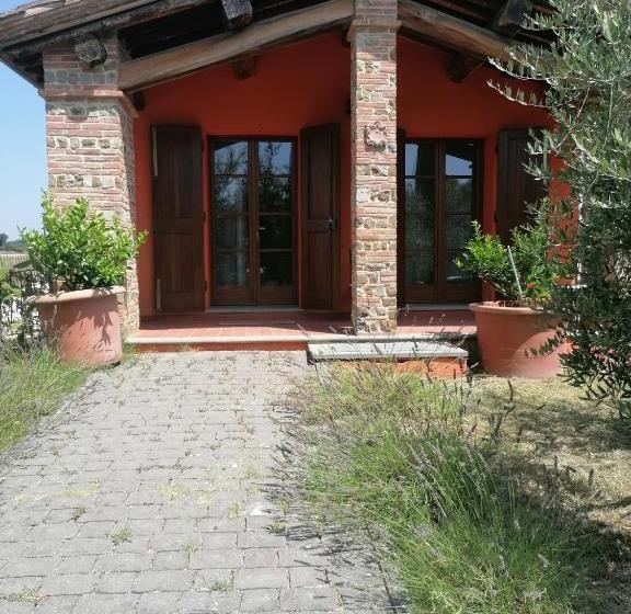 هتل روستایی Agriturismo Borgo Stella