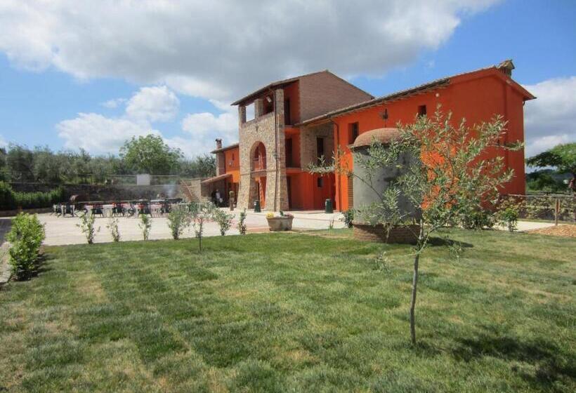 هتل روستایی Agriturismo Borgo Stella