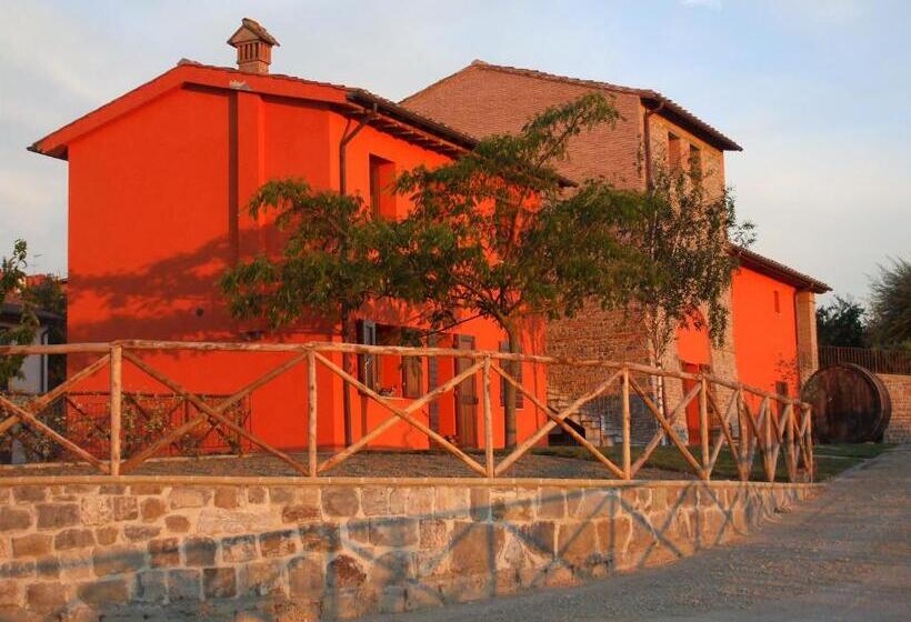 هتل روستایی Agriturismo Borgo Stella