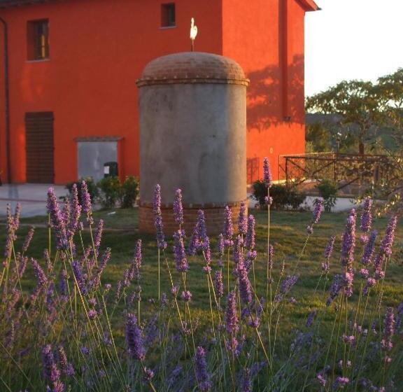 هتل روستایی Agriturismo Borgo Stella