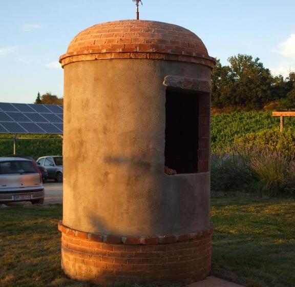 هتل روستایی Agriturismo Borgo Stella