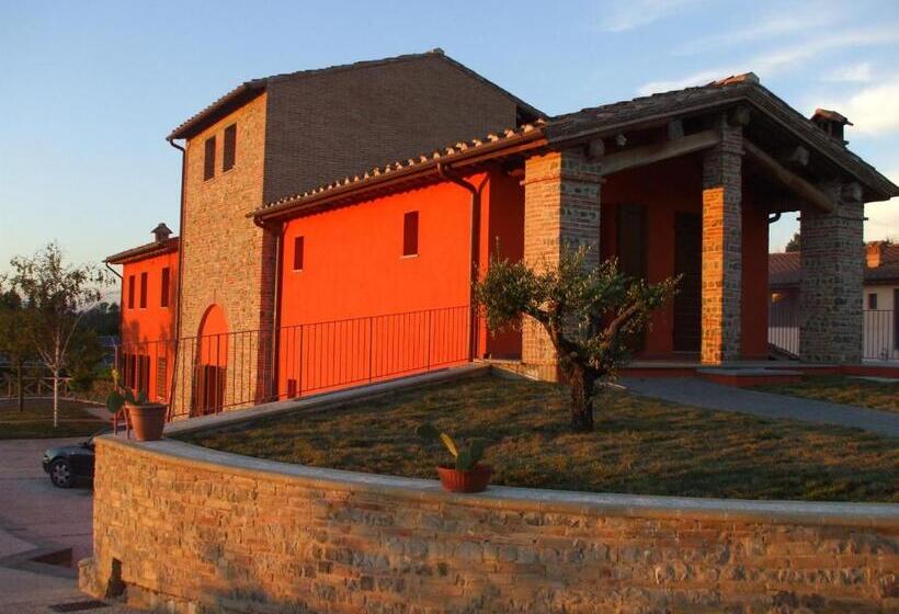 هتل روستایی Agriturismo Borgo Stella