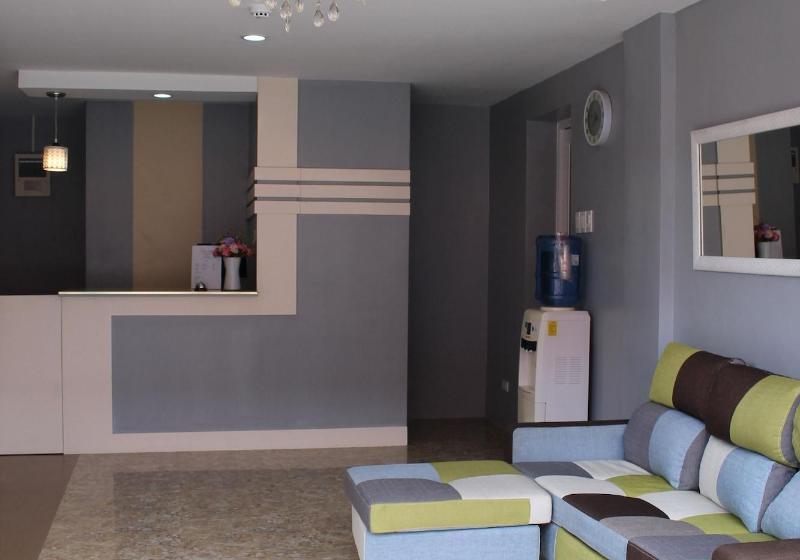 Rusville Hotel & Residences