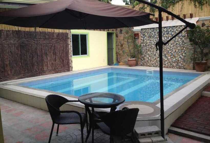 בית מלון כפרי Sun Moon Poolside