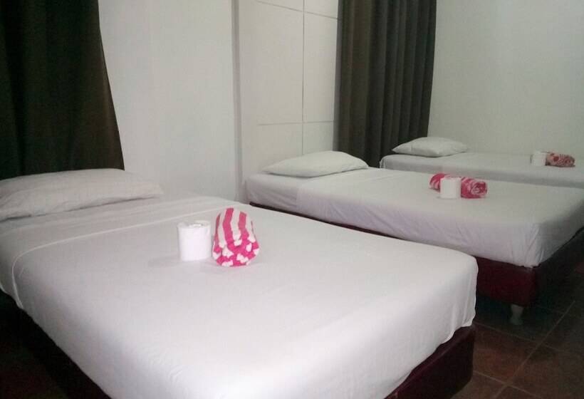 Hotel Sun Moon Poolside