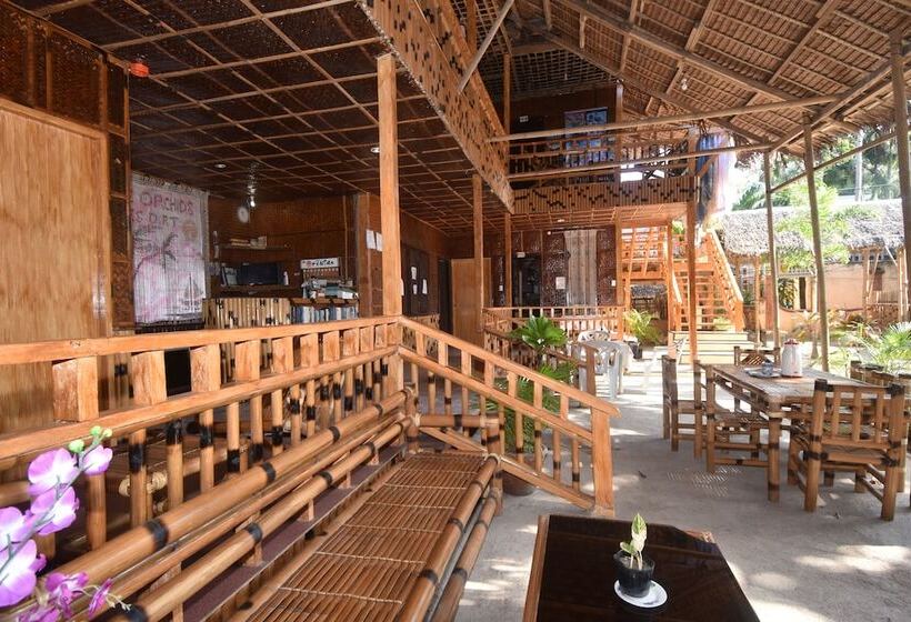 בית מלון כפרי The Orchids Resort Boracay