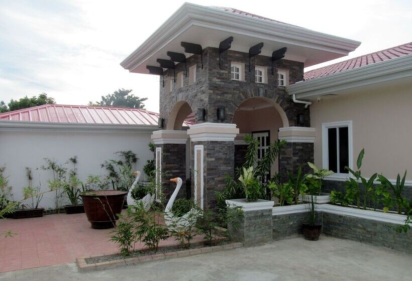 هتل Venezia Suites Resort