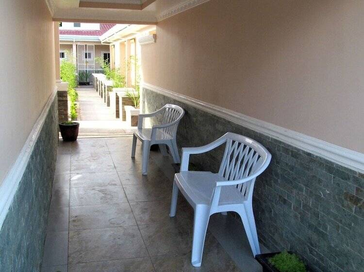 هتل Venezia Suites Resort