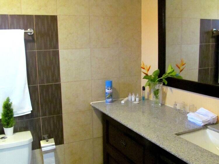 هتل Venezia Suites Resort