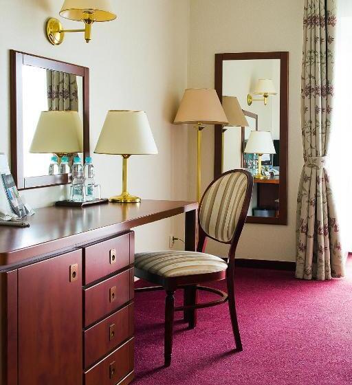 ホテル Willa Alexander Resort & Spa Caloroczny Kryty Basen