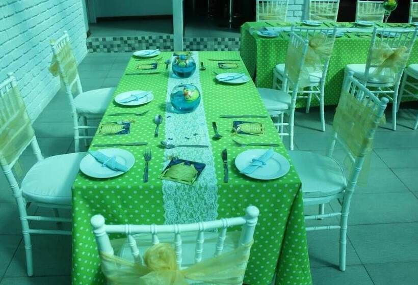 Отель Yalla Yalla Boutique