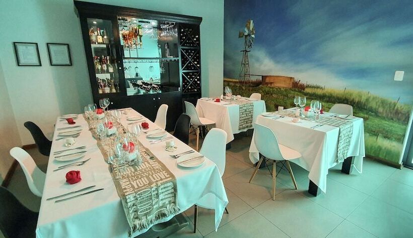 Отель Yalla Yalla Boutique