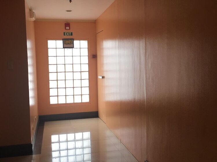 Joyful Island Hostel   Cebu City