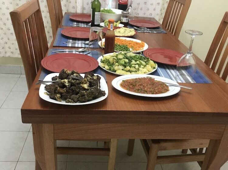 Lincoln House Hostel