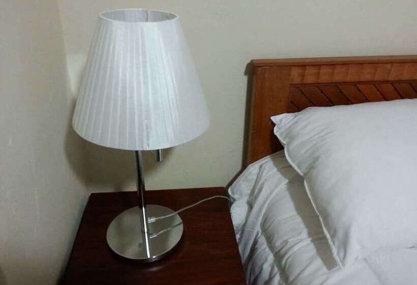 Lincoln House Hostel