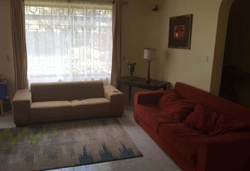 Lincoln House Hostel