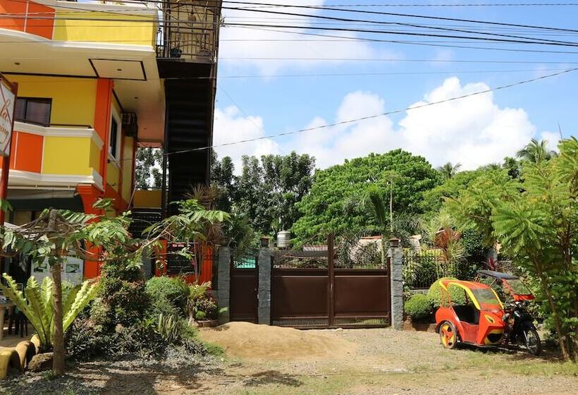 Lola Charing Pension