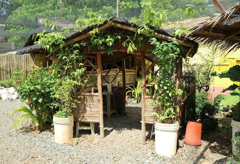 Lola Charing Pension