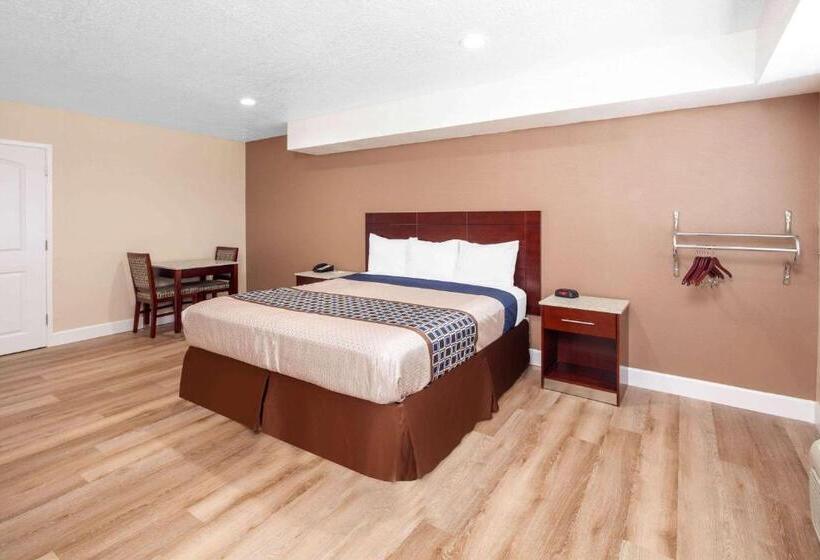 فندق على الطريق Travelodge By Wyndham Harbor City