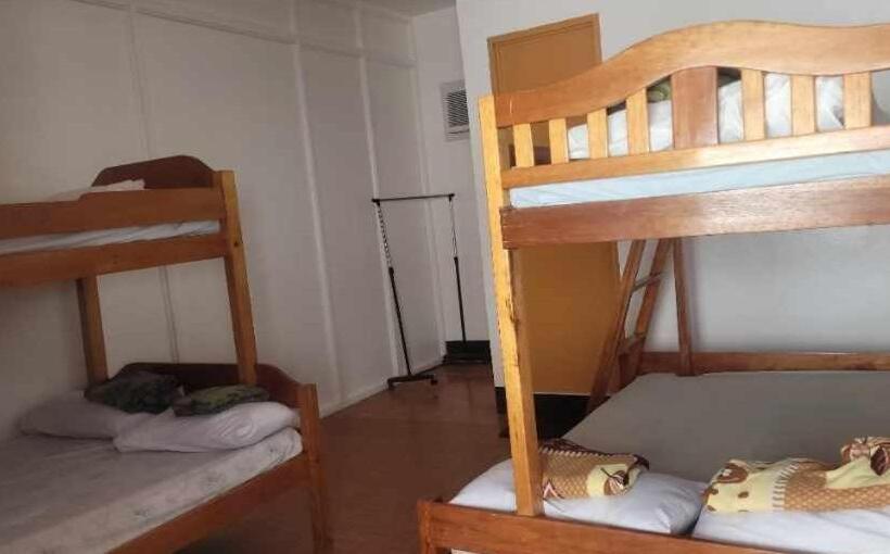 پانسیون Liam S Transient House