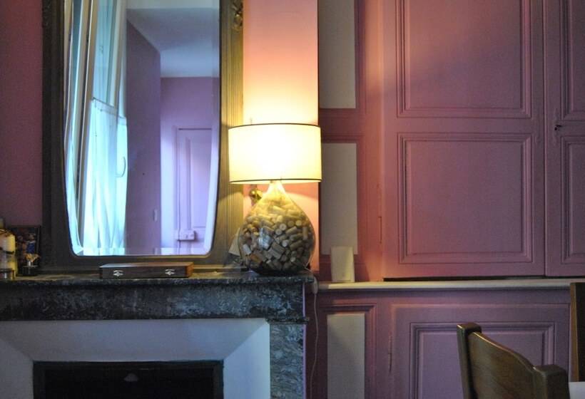 פנסיון Au Richebourg Nogent