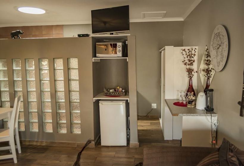 פנסיון Big5 Guesthouse Witbank