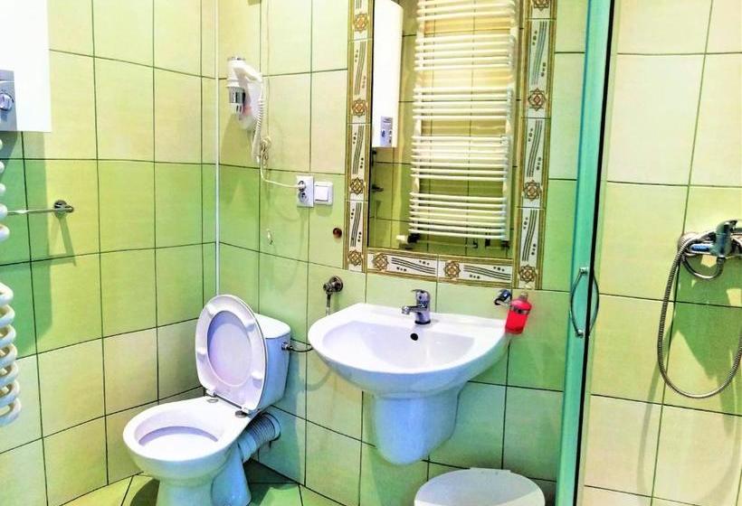 膳宿费 Dom Goscinny Ela