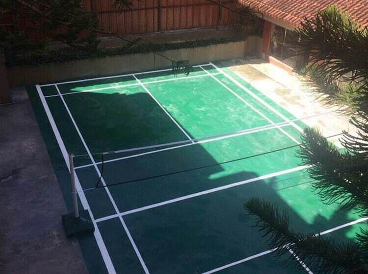 پانسیون F8 Inn   Formerly F8 Bed & Breakfast