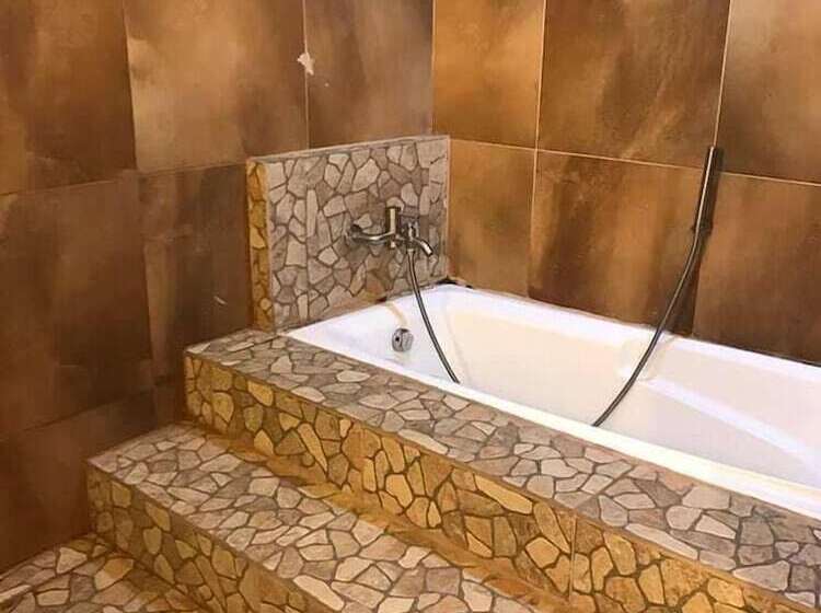 پانسیون F8 Inn   Formerly F8 Bed & Breakfast